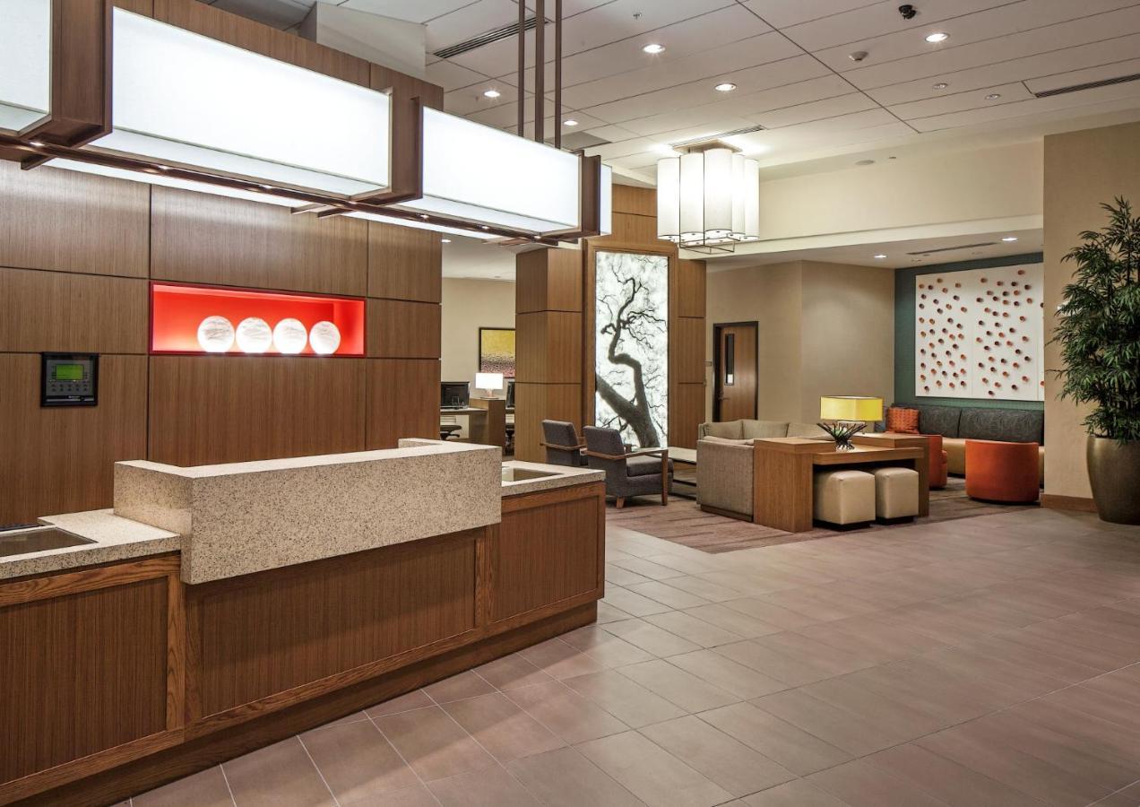 Hyatt Place Lincoln/Downtown-Haymarket Экстерьер фото