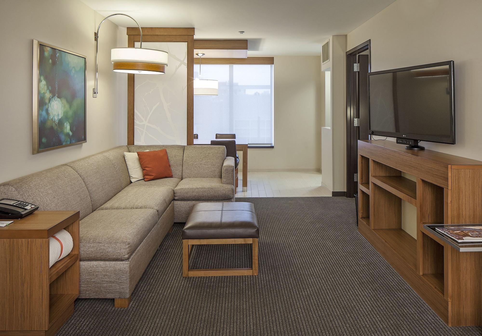 Hyatt Place Lincoln/Downtown-Haymarket Экстерьер фото